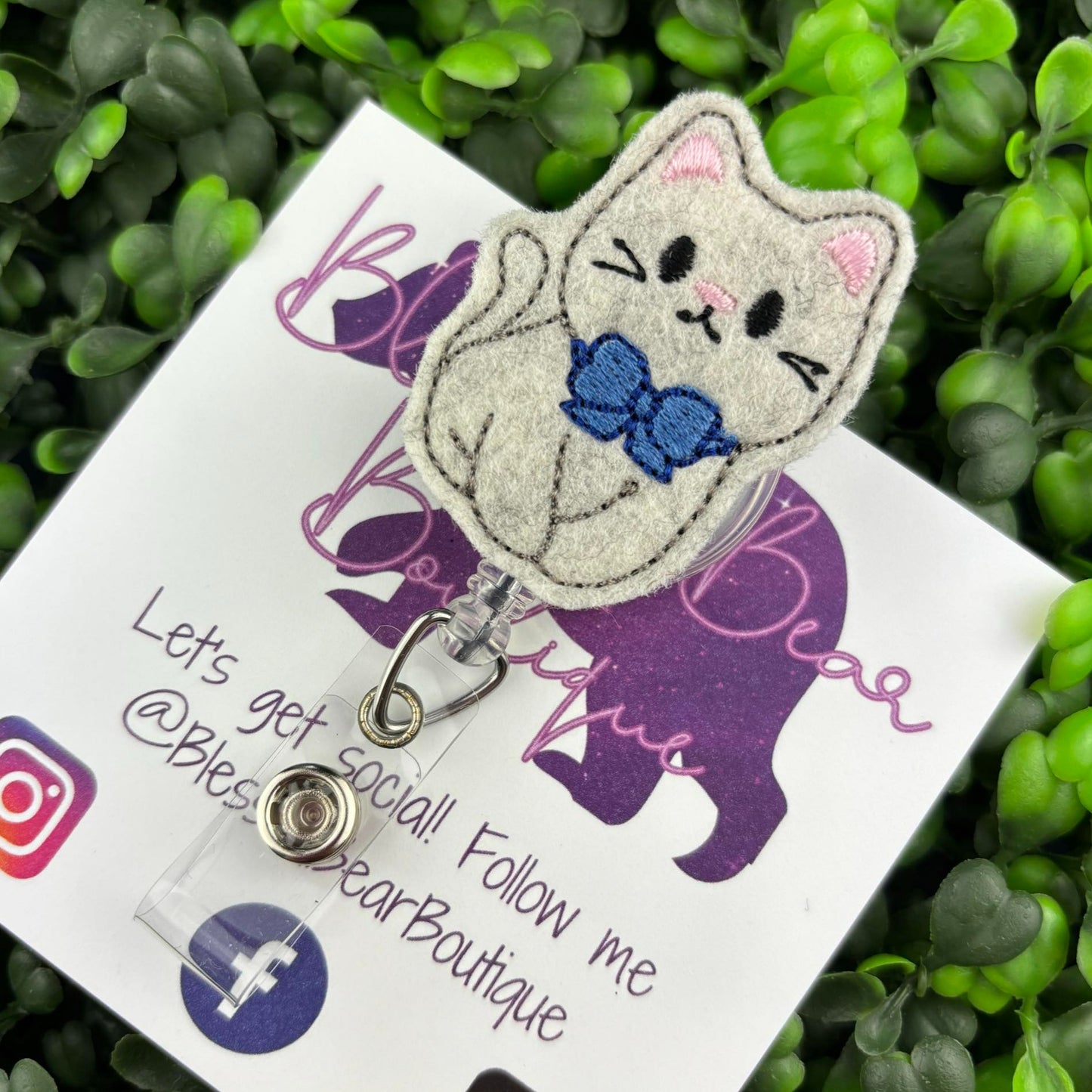 Sitting Kitty with Bowtie Felt Badge Reel